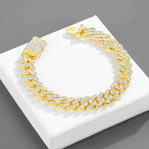 Diamond-Encrusted Design Necklace