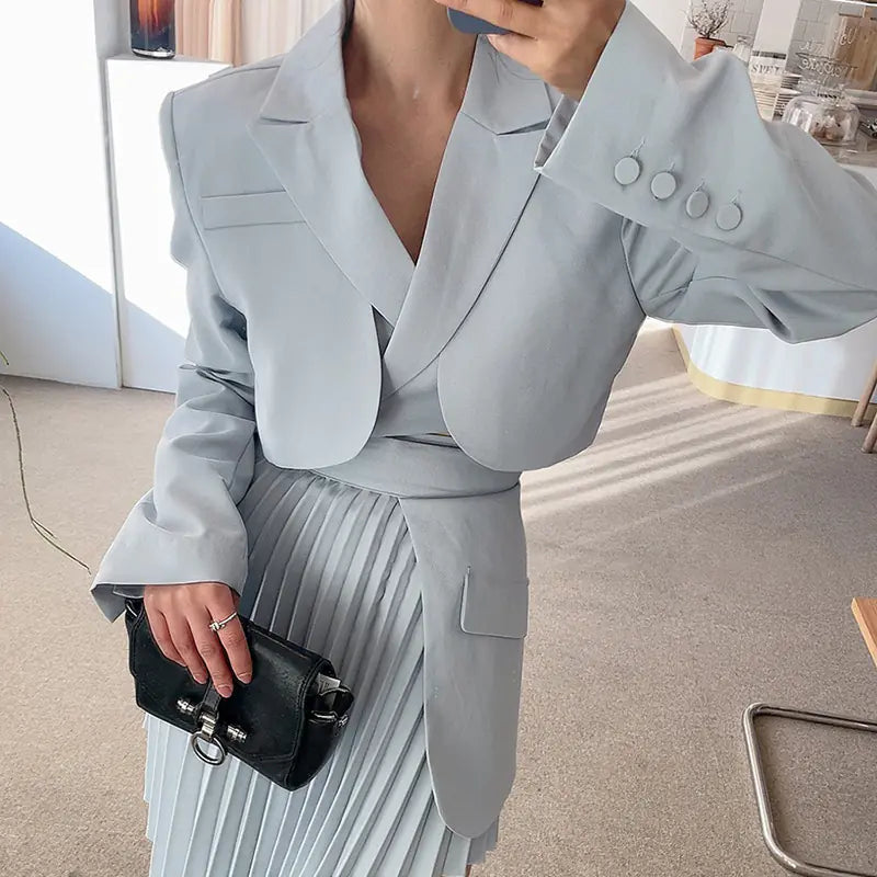 Women’s Casual White Two-Piece Set with Notched Sleeves