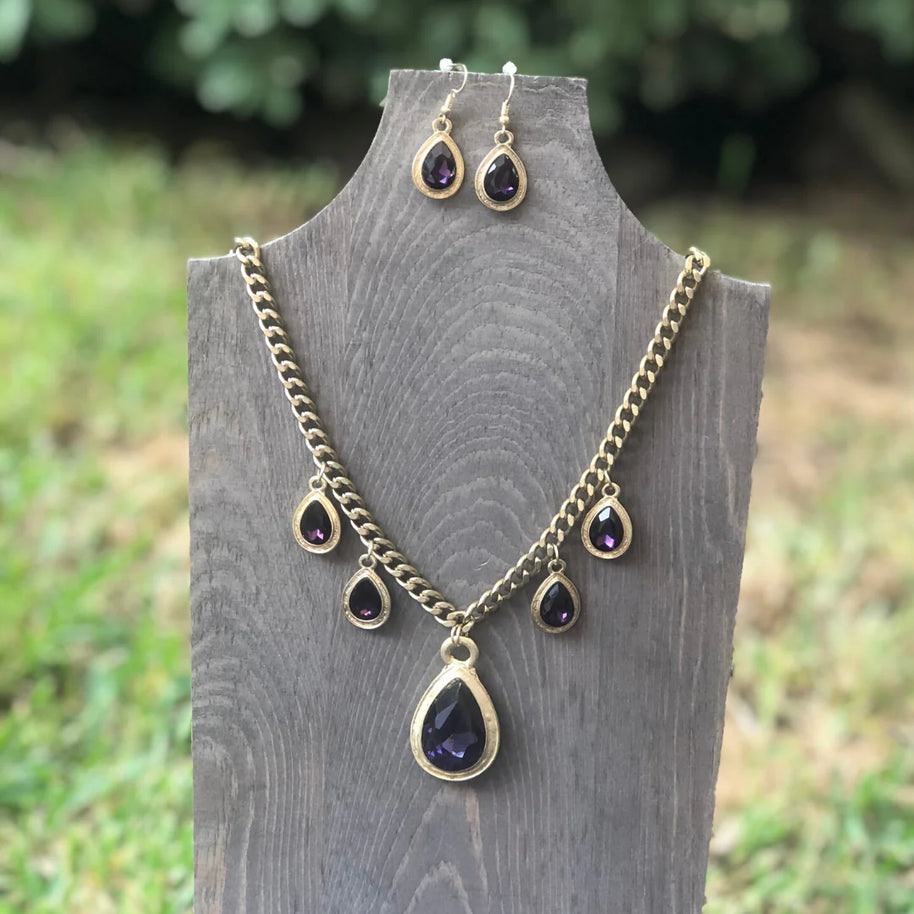 Women’s Minimalist Necklace